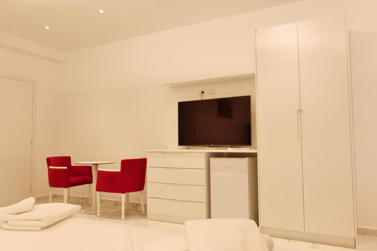 Lumi Hotel ซารานเดอ ภายนอก รูปภาพ